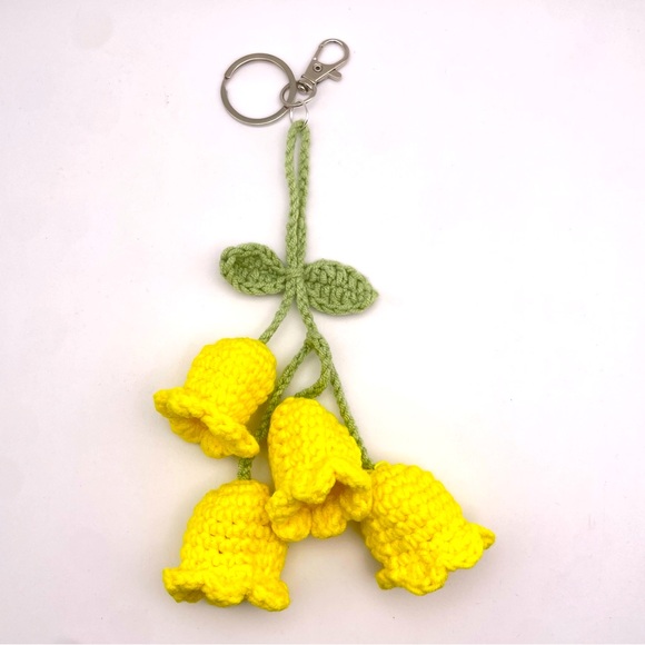 HANDMADE | Yellow Crochet Bouquet | Bag Charm | Keychain (Brand New!) 💘 - Picture 4 of 7